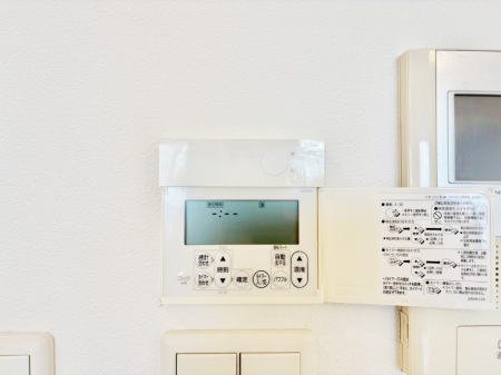 ���̑����ρ@���g�[�t���œ~���|�J�|�J�B���Ƒ��̌e���̃X�y�[�X�ɂȂ�܂��ˁB