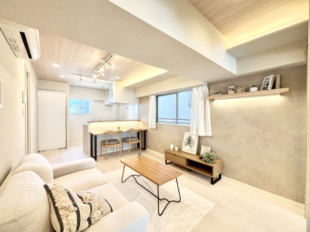 ���r���O�@�Ƒ��c���̎��Ԃ����������Ȃ��났�̃��r���O�_�C�j���O�B   