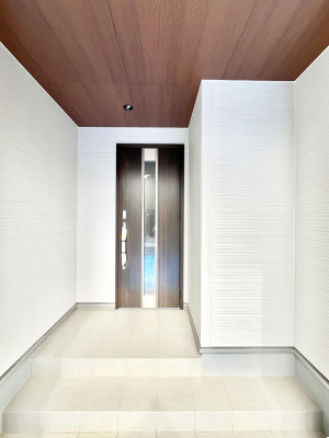 ���ց@��؂ȉƑ��A���q���o�}���錺�ցB