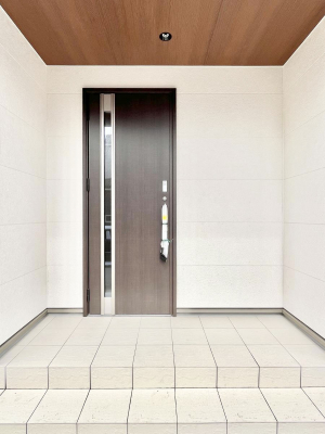 ���ց@��؂ȉƑ��A���q���o�}���錺�ցB