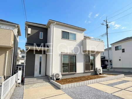 ���n�O�ώʐ^�@�����Ղ�̗z���ƊJ�����ɕ�܂�閾�邢�Z�܂�  