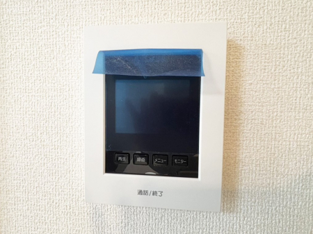 ���̑����ρ@�K��҂���ڂł킩��A���S�̂s�u���j�^�[�t���C���^�[�t�H��