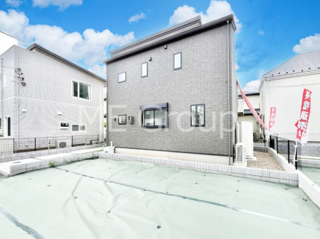 ���n�O�ώʐ^�@���X�����I�����Ղ�̗z���ƊJ�����ɕ�܂�閾�邢�Z�܂��B 