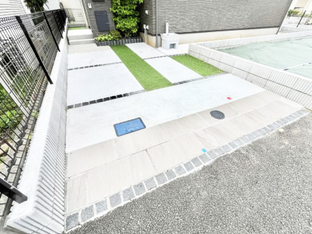 �@�����Ɍ������Ȃ����ԃX�y�[�X�B