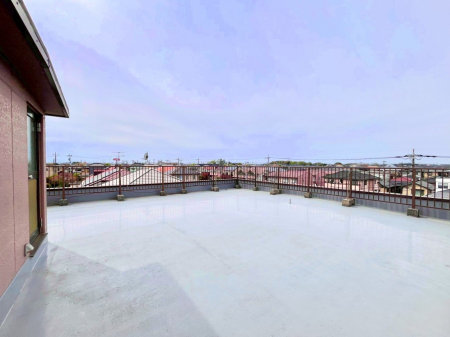 �o���R�j�[�@���[�t�o���R�j�[�B���߂��ǂ��A�傫�Ȑ��󕨂��L���Ċ����܂��B