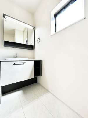 ���ʑ�E���ʏ��@���[�͂Ƌ@�\���ɗD�ꂽ���ʉ��ϑ�