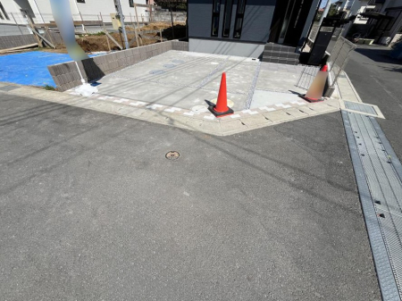 �@�����Ɍ������Ȃ����ԃX�y�[�X�B