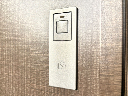 ���̑��@�X�}�[�g�ɊJ���ł���d�q�L�[