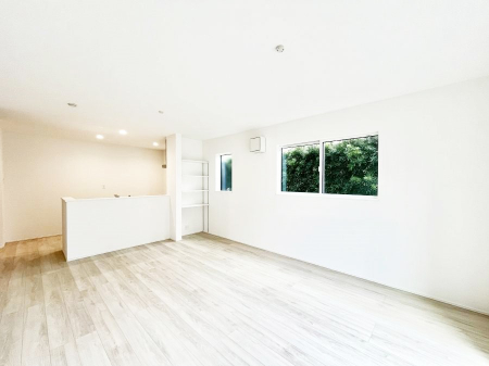 ���̑����ρ@�Ƒ������R�ƏW�܂�e���̃X�y�[�X�ɂȂ肻��