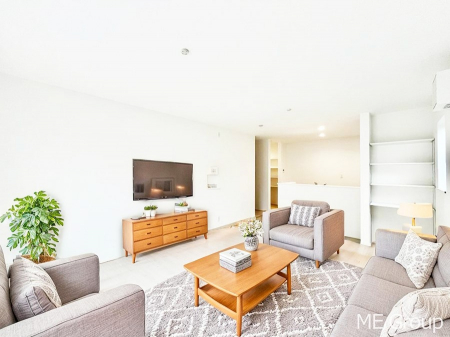 ���r���O�@�������������͋C�̂k�c�j�͉Ƒ��݂�Ȃ̉��K��ԁ��Ƌ��CG�ł�