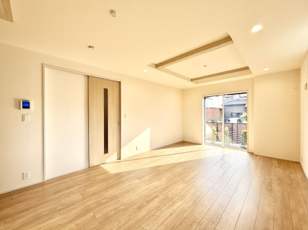 ���̑����ρ@�Ƒ������R�ƏW�܂�e���̃X�y�[�X�ɂȂ肻��