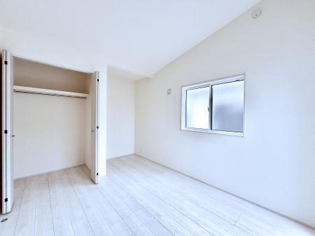 ���̑����ρ@���z�V����̗p���ĊJ�������v���X�B�Q�ʍ̌��Ŗ��邭���ʂ����ǍD�ł��B