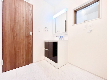 ���̑��@�L�X�Ƃ�Ƃ�̂��郉���h���[�X�y�[�X�B  