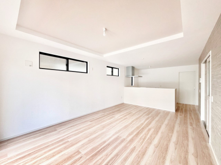���̑����ρ@�Ƒ��̏Ί炪���R�Ɛ��܂�Ă���A����ȕ��͋C�̃_�C�j���O�Ɏd�オ���Ă��܂�