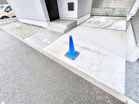 �@�����Ɍ������Ȃ����ԃX�y�[�X�B