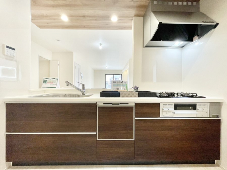 �L�b�`���@�������������I�ɁA�y�����I�V�X�e���L�b�`��  