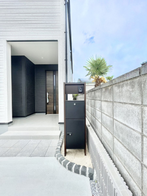 ���̑��@�V���v���f�U�C���̃|�X�g�B