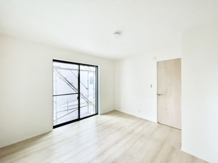 ���̑����ρ@�o���R�j�[���J�������v���X���Ă����m��