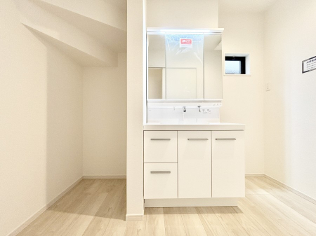 ���̑��@�L�X�Ƃ�Ƃ�̂��郉���h���[�X�y�[�X�B  