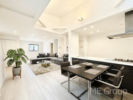 ���r���O�@���Ƒ��̓��₩�Șb�����ŕ�܂�閾�邢���r���O  ���Ƌ��CG�ł�