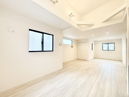 ���̑����ρ@�Ƒ������R�ƏW�܂�e���̃X�y�[�X�ɂȂ肻���@