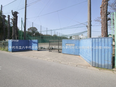 ���ӊ��@���w�Z 1440m �����s�������䐼���w�Z