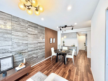 ���r���O�@�������������͋C�̂k�c�j�͉Ƒ��݂�Ȃ̉��K���