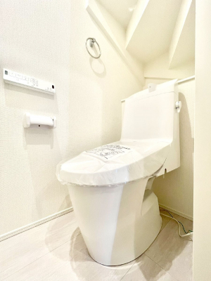 �g�C���@�g�C����1�K��2�K���ꂼ��ɔz�u����Ă��ĂƂĂ��֗��ł��B 