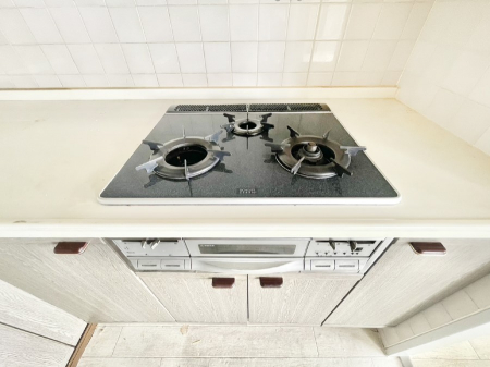 ���̑����ρ@�Ă��E�����E�ς�̍H���𓯎��i�s�Ői�߂邱�Ƃ��ł���O���R����
