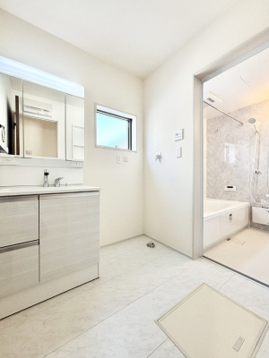 ���̑��@���������Ă���̂Ŏ��C�̑����ꏊ�ł����C���\���s���܂��B�����̐g�x�x���C�����ǂ��I