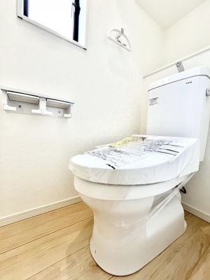 �g�C���@�g�C����1�K��2�K���ꂼ��ɔz�u����Ă��ĂƂĂ��֗��ł��B 