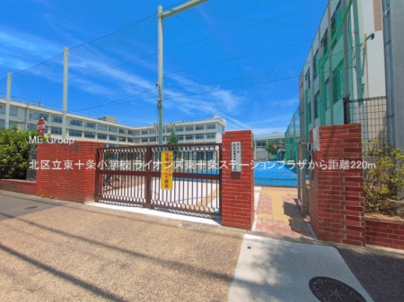 ���ӊ��@���w�Z 220m �k�旧���\�����w�Z