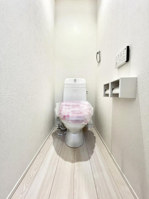 �g�C���@�g�C����1�K��2�K���ꂼ��ɔz�u����Ă��ĂƂĂ��֗��ł��B 