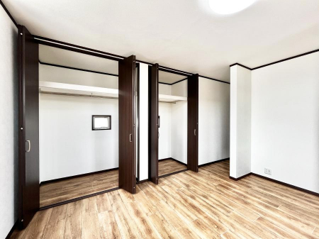 �q�������@���q���܂̂������Ƃ��Ă��I�ߗނ̐������ڂɕ֗��ȃN���[�[�b�g�t���̗m���B