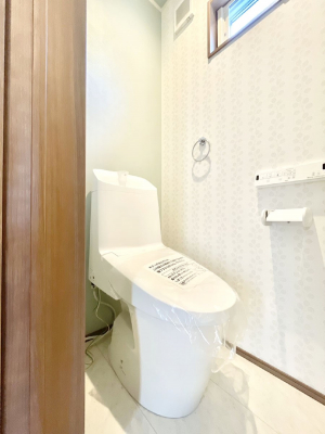 �g�C���@�g�C����1�K��2�K���ꂼ��ɔz�u����Ă��ĂƂĂ��֗��ł��B 