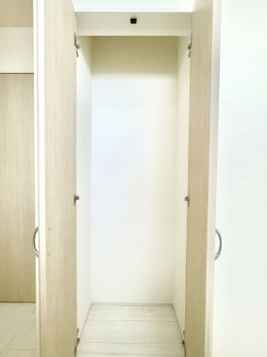 ���̑����ρ@�L�����[�B�|�������G�߂̏��������[���邱�Ƃ��ł��܂��B