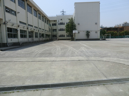 ���ӊ��@���w�Z 730m �����旧�J�����w�Z