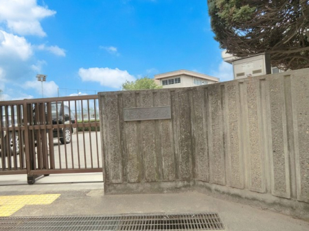 ���ӊ��@���w�Z 1200m �����s���Ò��w�Z