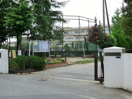 ���ӊ��@���w�Z 890m ���s������l���w�Z