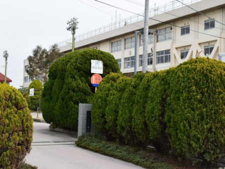���ӊ��@���w�Z 1600m �s��s�����J���w�Z