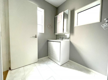 ʑEʏ@`washroom`@Ƃ̐ʃXy[XŒ̐gxxX[Y  