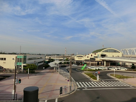 周辺環境　駅 2480m ＪＲ新三郷駅