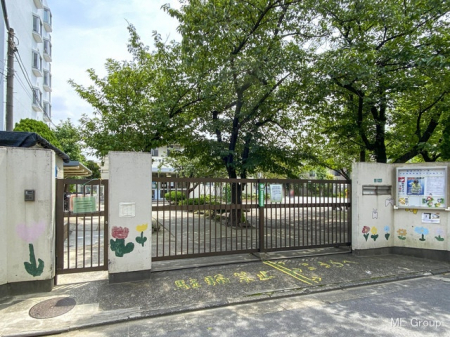 周辺環境　幼稚園・保育園 810m 小菅東保育園