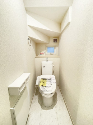 gC@`toilet` ̂gC T