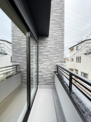 oRj[@`balcony`@ LXoRj[炽Ղ̌ 