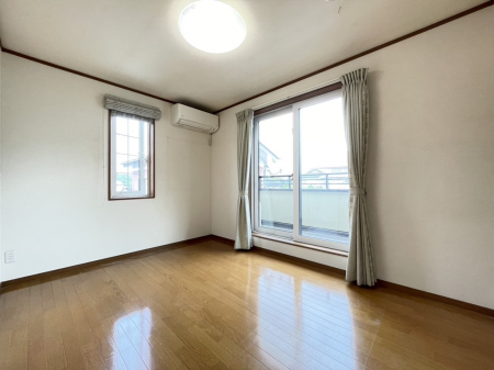 ̑ρ@`bedroom`@Ƃɐ݂[͏Z݂₷ւ̂  