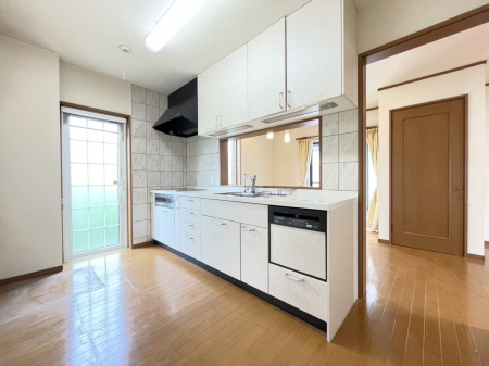 Lb`@`kitchen`@[ՂȂ̂Œ⒲oꂵ₷łˁB 